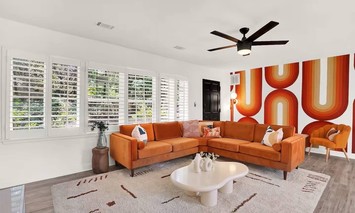 University District House | Groovy Getaway: Hot Tub, Firepit, Games & Chill Vibes