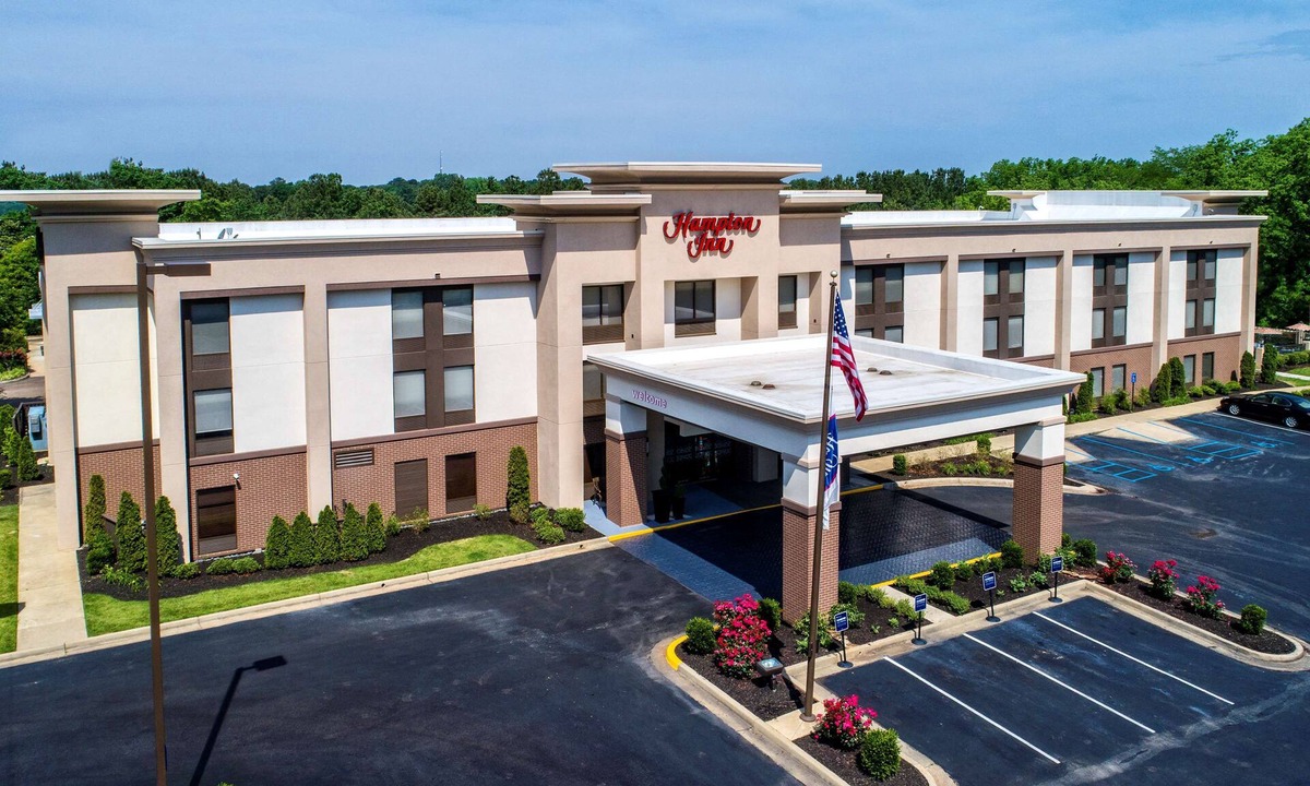 Batesville Hotel | Hampton Inn Batesville