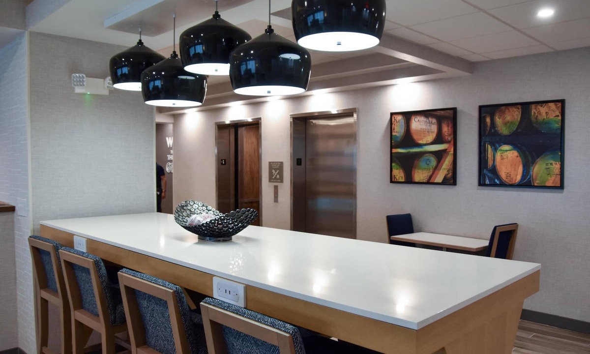 Frankfort Hotel | Hampton Inn Frankfort