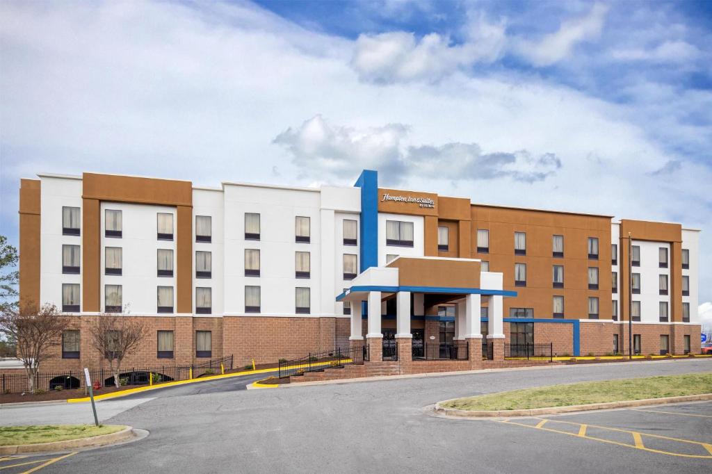 Augusta Hotel | Hampton Inn & Suites Augusta West