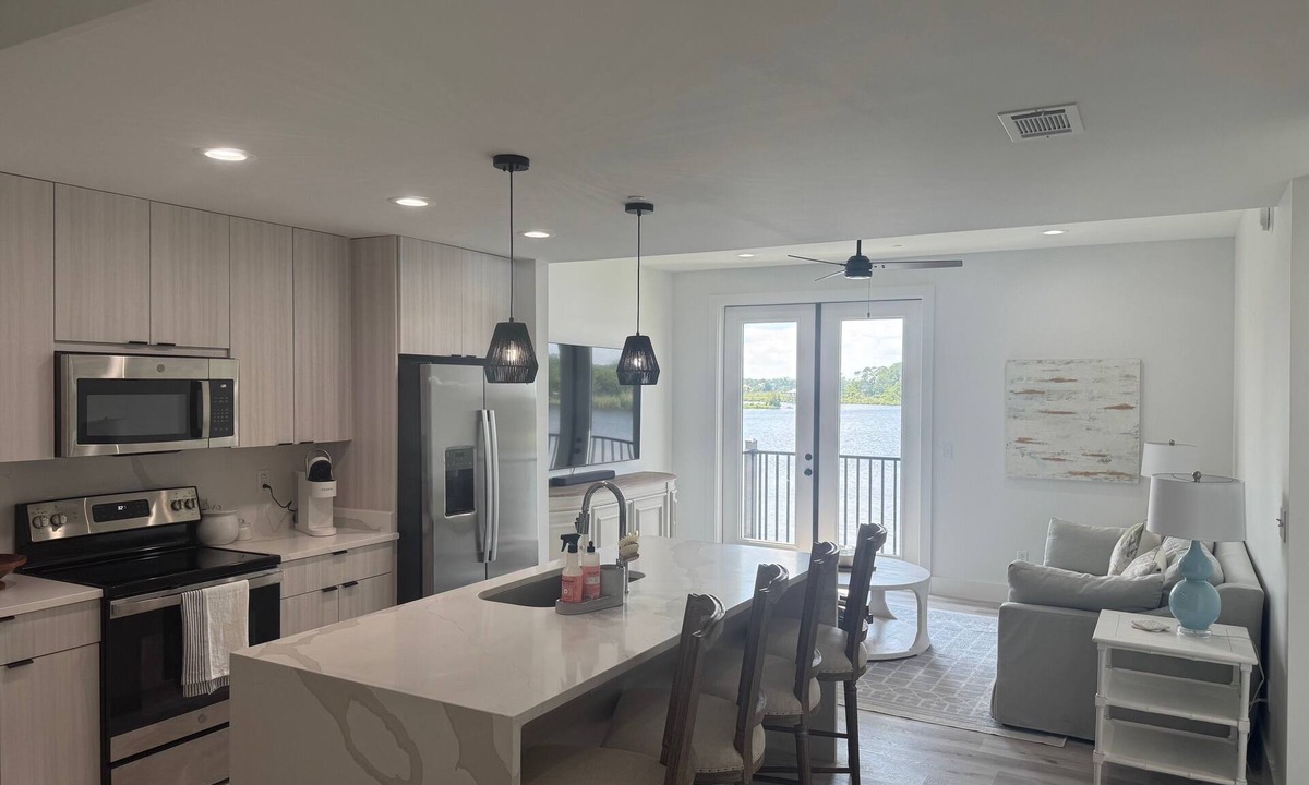 Gulfport Apartment | Handsboro Pointe Condo & Suites
