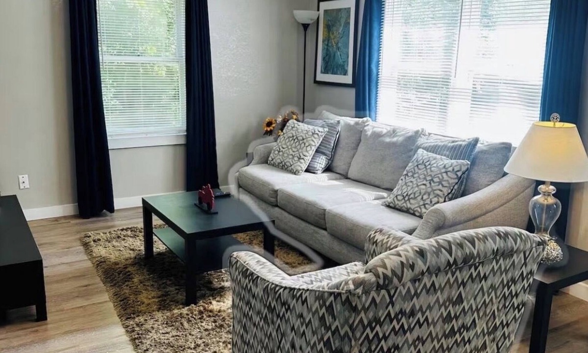 Rossville Apartment | Hidden Gem-10 minutes to DT Chatt! Perfect for teleworkers, small families, etc.
