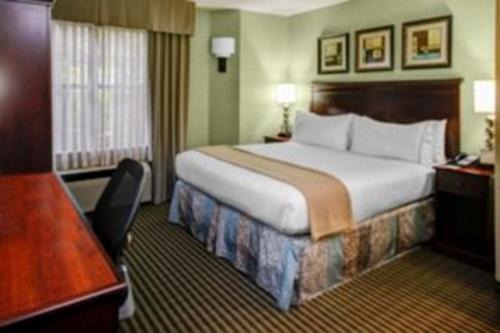 Lindbergh Hotel | Holiday Inn Express Hotel & Suites Atlanta Buckhead by IHG