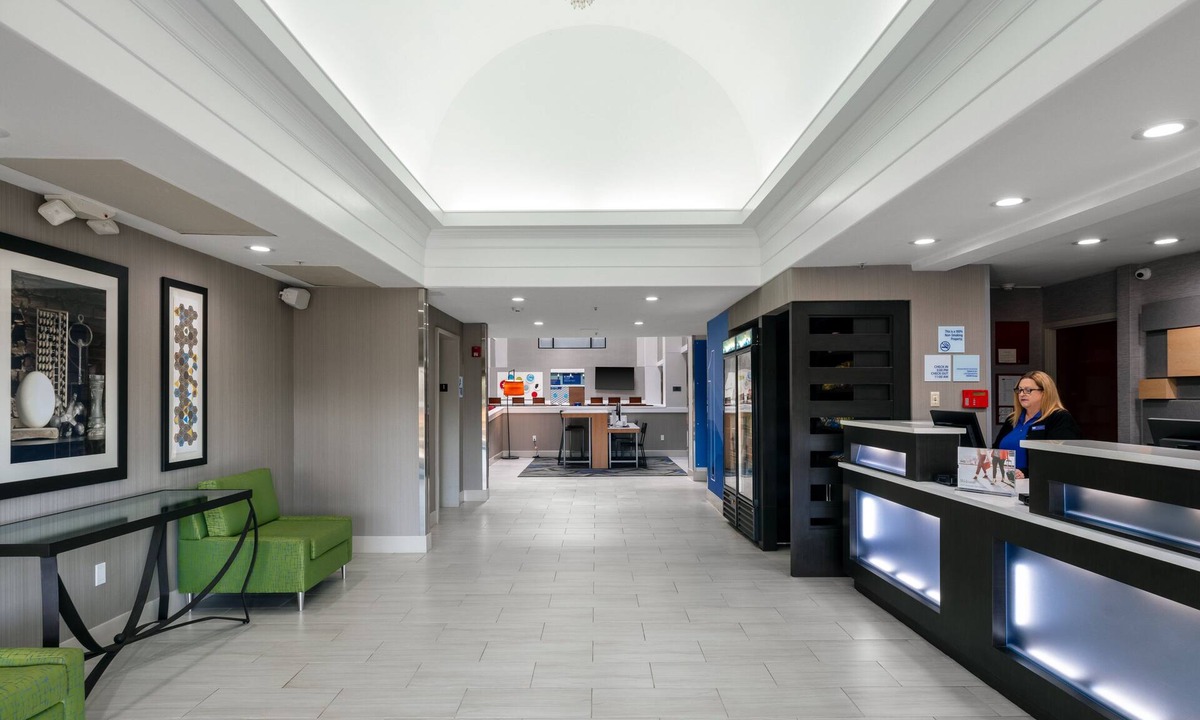 Harold Hotel | Holiday Inn Express & Suites Milton East I-10 by IHG