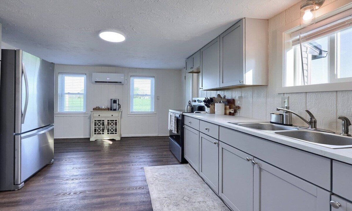 Gettysburg House | Homestead Haven | Fire Pit, Pickleball & Fun