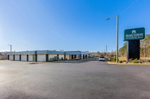 Athens Hotel | HomeTowne Studios by Red Roof Athens, TN