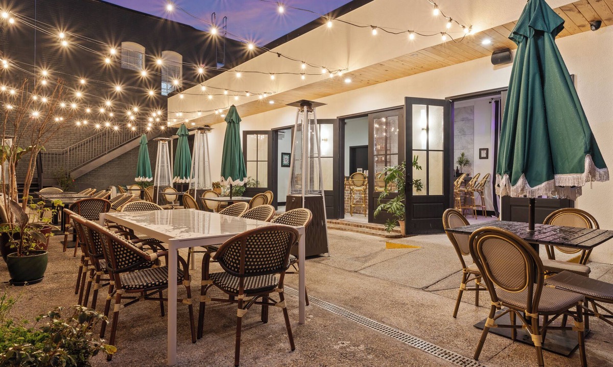Gulfport Hotel | Hotel Vela