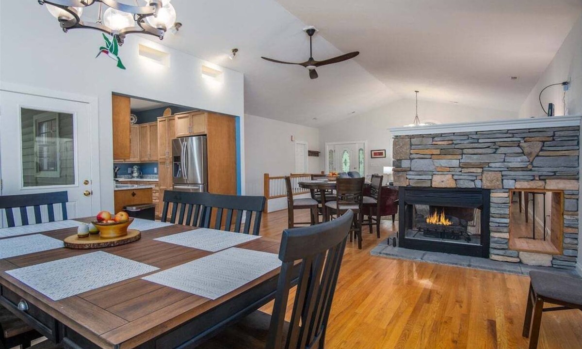 Brevard House | Hummingbird Hideaway in Connestee Falls