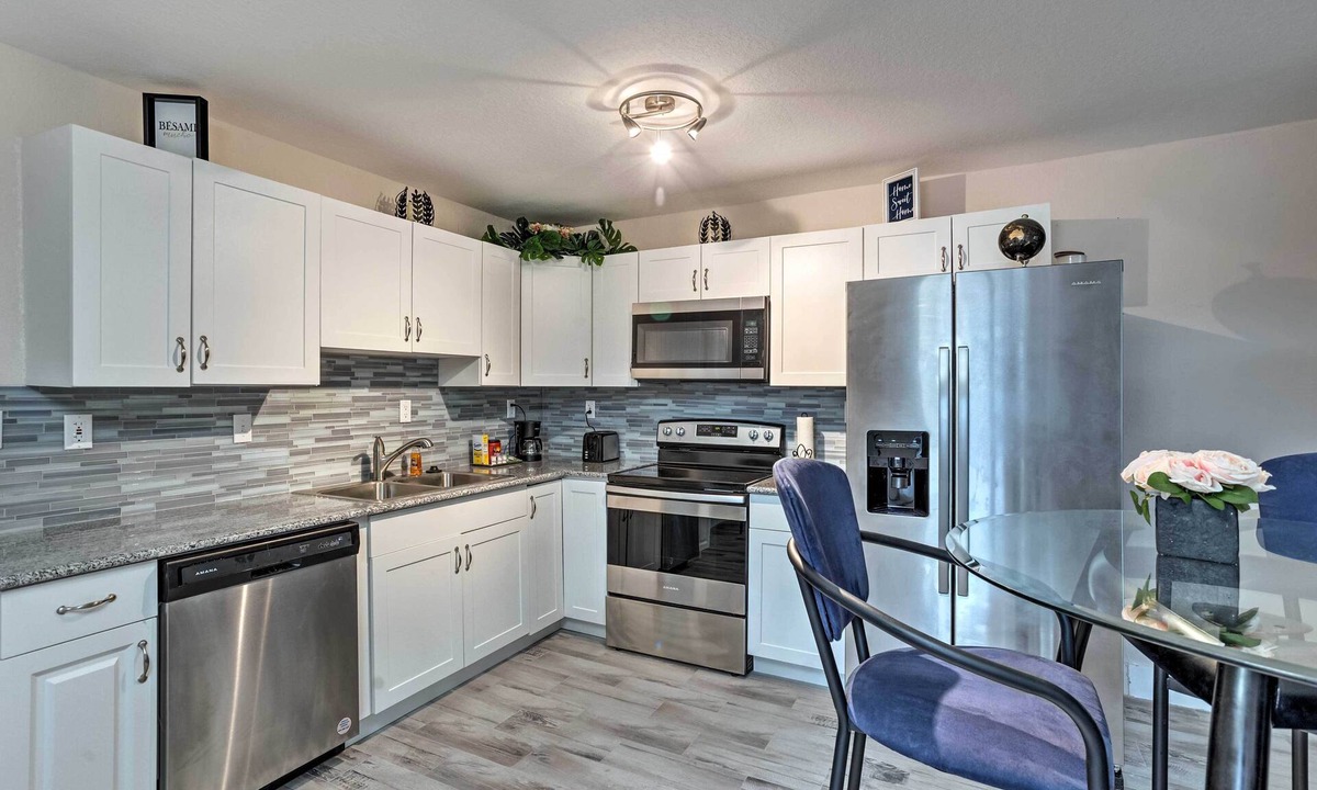Riviera Beach Apartment | Ideally Located West Palm Beach Apartment!