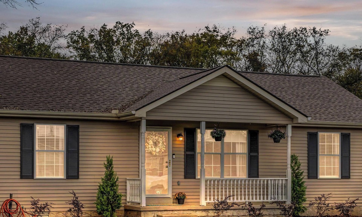Murfreesboro House | King bed, large smart TV, fresh, welcoming, peaceful