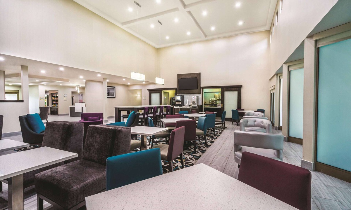 Loudon Hotel | La Quinta Inn & Suites by Wyndham Loudon
