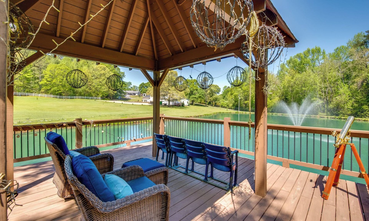 Hiram House | Lake Access & Game Room: 2-Unit Hiram Retreat