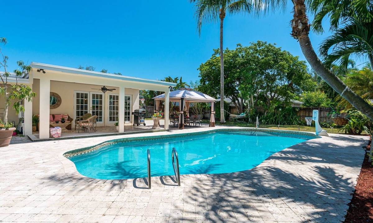Lake Clarke Shores House | Lake Shores Haven | Family Fun! Pool & Hot Tub!