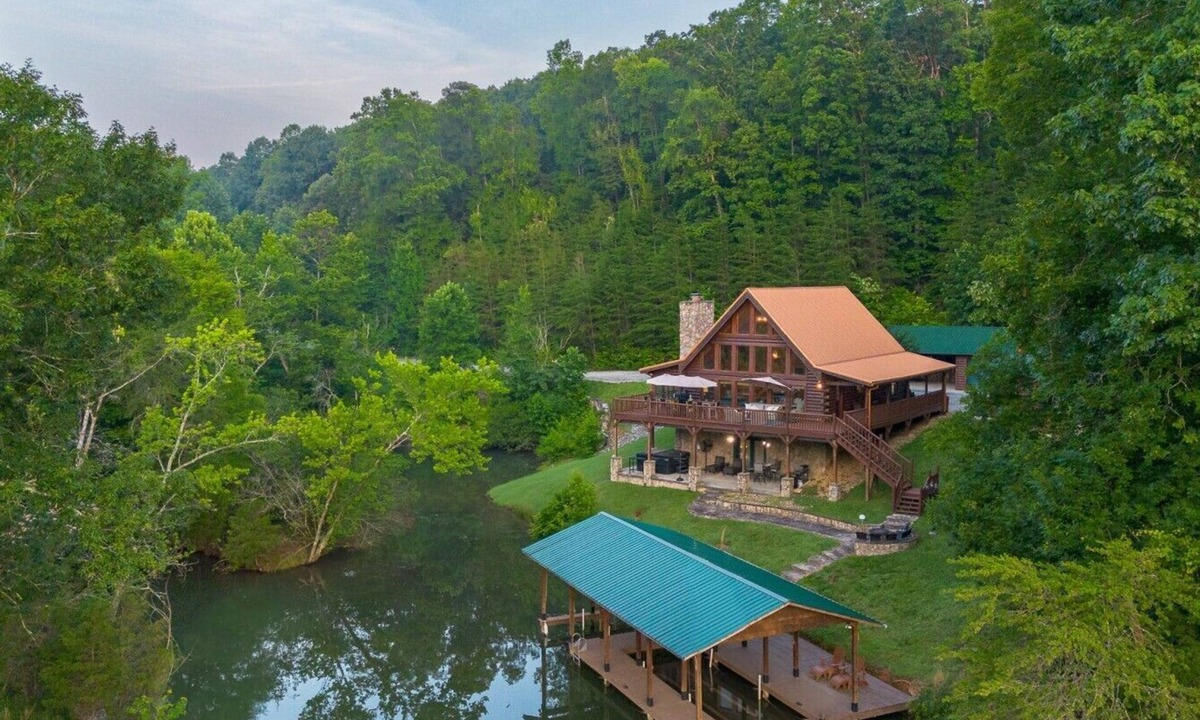 Ten Mile House | Lakefront Haven on Watts Bar