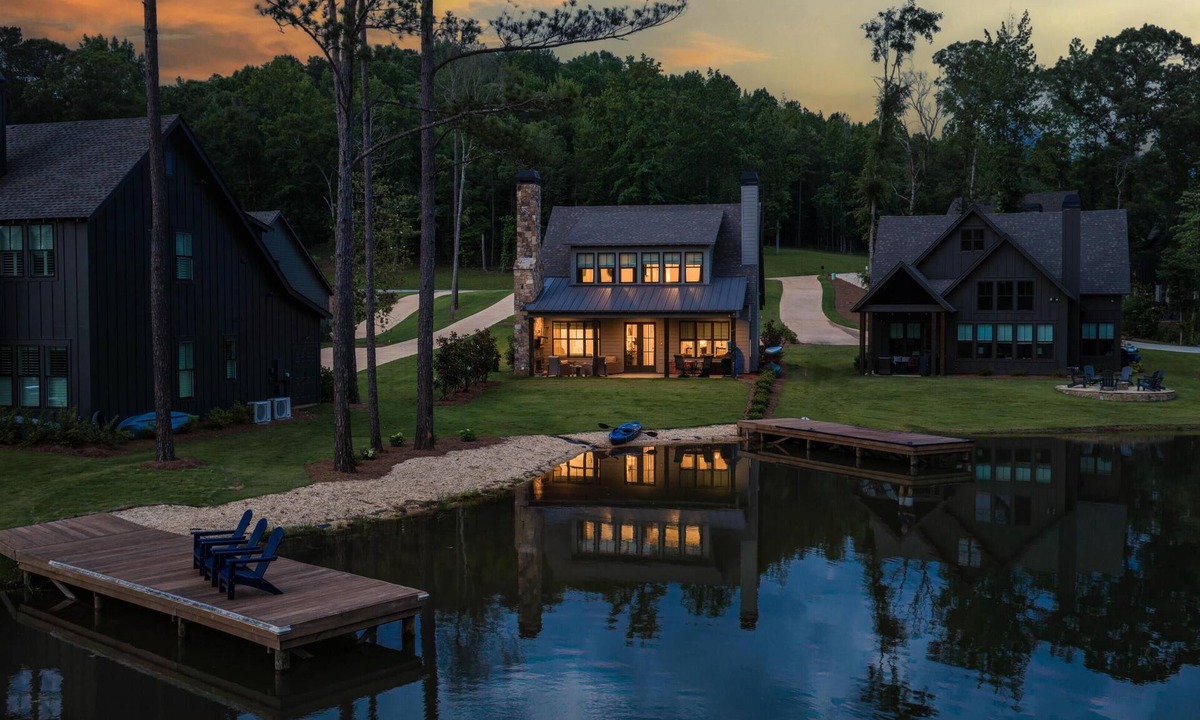 Dadeville House | Lakefront home. Beach. Kayaks. Dock. Outdoor fireplace & TV. Neighborhood Pool.