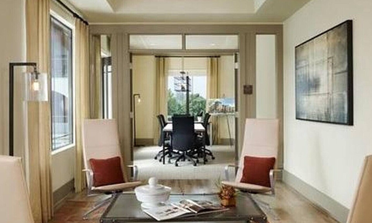 Crestline Heights Apartment | Landing at 4700 Colonnade - 2 Bedrooms in Overton