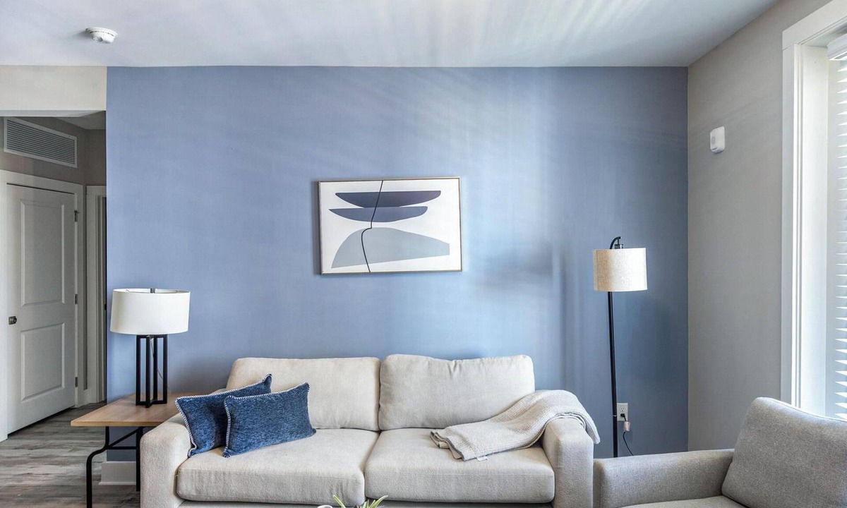 Savannah Apartment | Landing | Incredible 2BD, Yoga Studio, Gym
