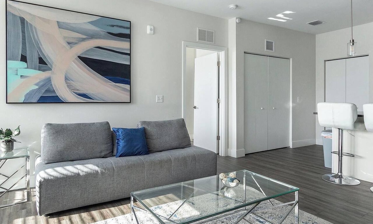 Port Tampa City Apartment | Landing | Modern 2BD, Pool, Gym