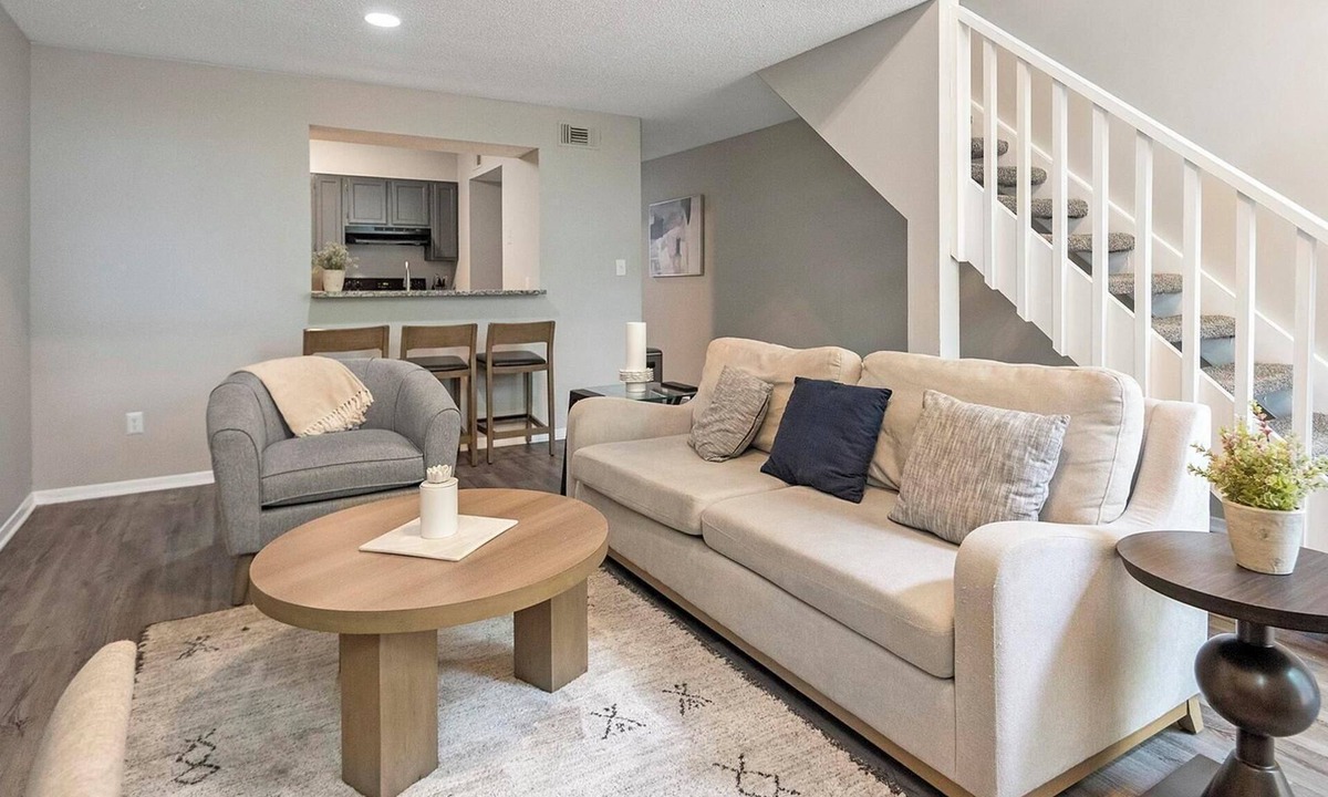 Cordova Apartment | Landing | Stylish 2BD, Game Room, Pool