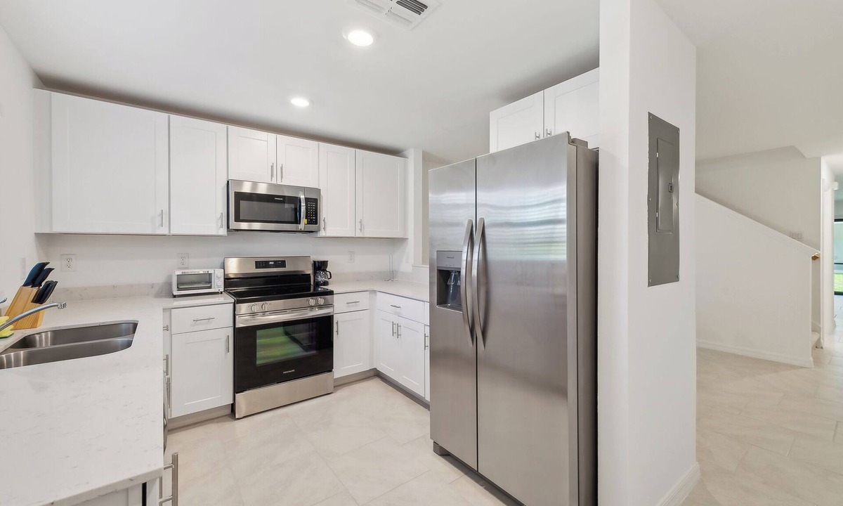 Port Charlotte Apartment | Landings at Westport 2013 l 3 Bd 2.5 Bth