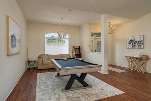 Lakeland House | Large House, Fireside Hot Tub, King Bed Suite