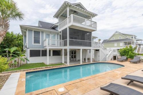 Beachwalk House | Latitude Adjustment - Private Pool!