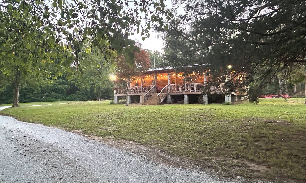 Joppa Cabin | Leesa’s Cozy Cabin in Union Grove