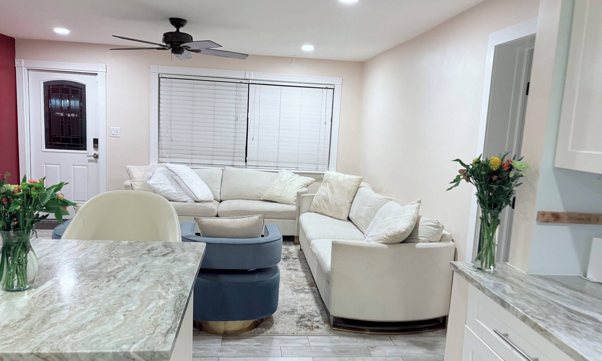 Riviera Beach House | Little Blue Heaven