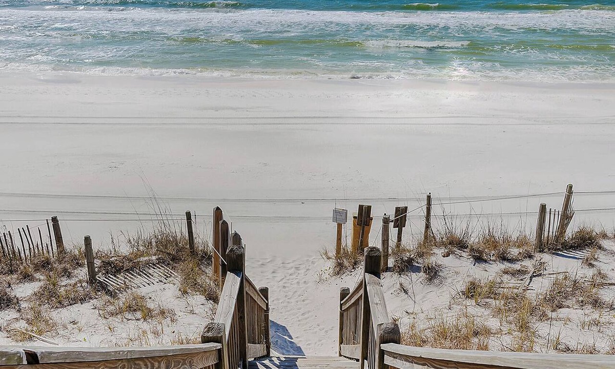 Seaside House | Located in Seaside - Sleeps 4