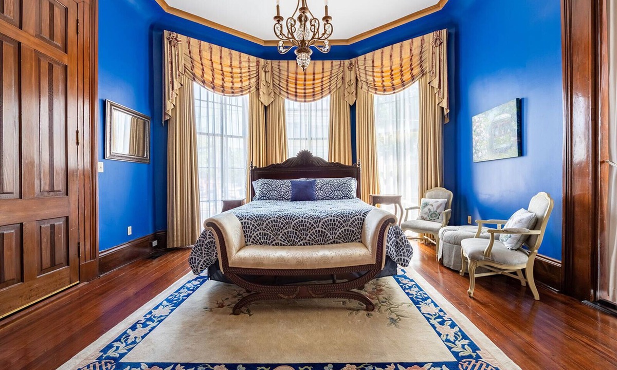 Milan Apartment | Louis Armstrong Suite in Lower Garden District