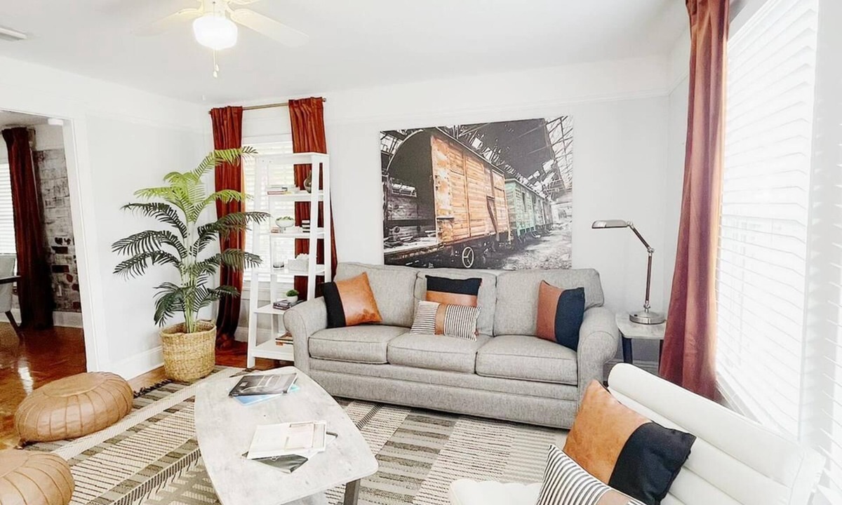 Palma Ceia Apartment | Lovely 2 bedroom rental, 2 minutes from the bay