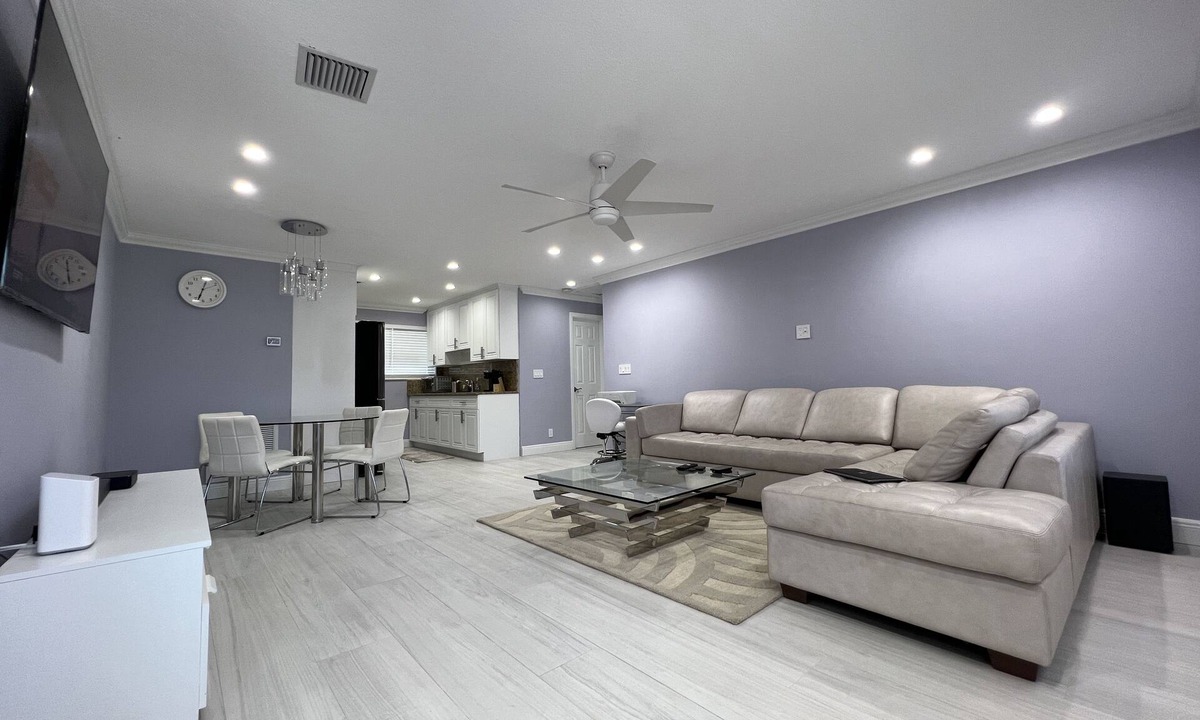 Greenacres Apartment | LOVELY GUEST HOUSE