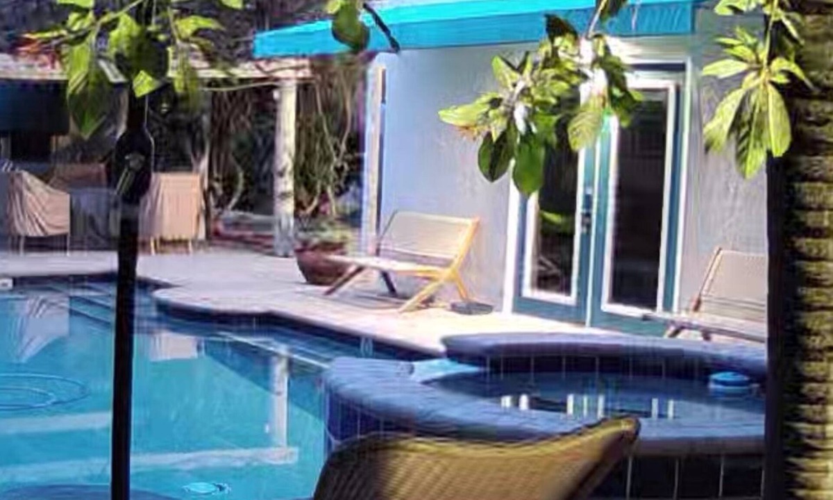 Delray Beach Cottage | Luxe Hideaway with Pool & Garden