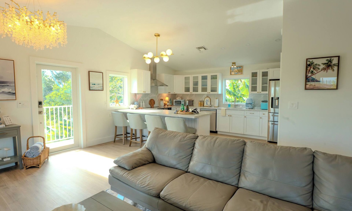 Sunrise Point House | Luxurious 3-bedroom house perfect for relaxing in the heart of Key Largo.