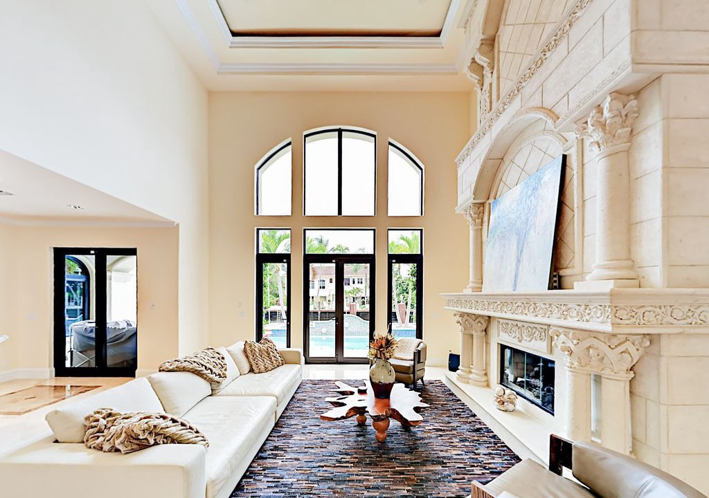 Coral Ridge House | Luxurious Coral Ridge 6BR/6.5BA w/ Private Waterfront Pool & Spa - Boat Dock