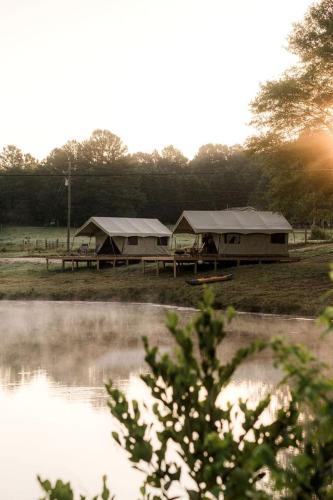 Fountain Inn Other | Luxurious Tented Cabin with Lovely Wildlife in South Carolina