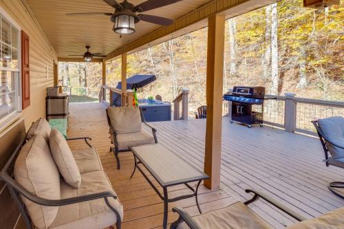 Hickman House | Lyles Peaceful Creekside Home: Hot Tub & Fire Pit