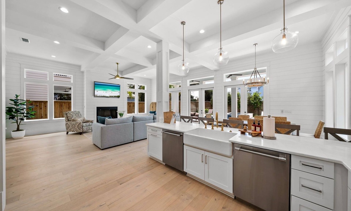 Seagrove Beach House | Magnolia Tides 6 Bedroom Home