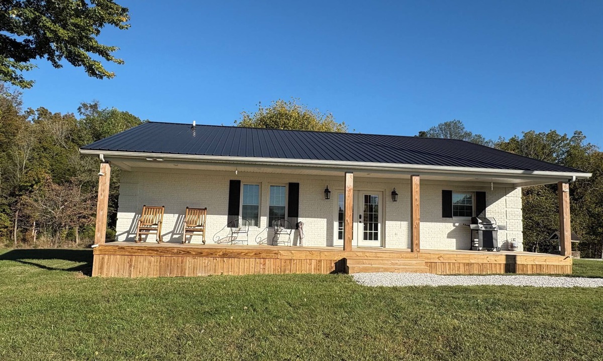 Mammoth Cave House | Mammoth Memories bordering Mammoth Cave National Park - Nolin Lake