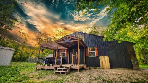 Doniphan House | Mark Twain Current River Barndo