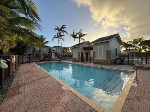 Tamiami House | Miami Stay - Pool, Parking, & Affordable Transportation