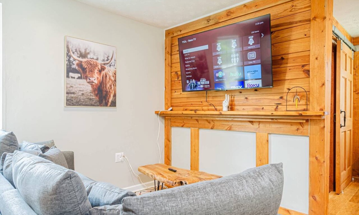 Columbus House | Midtown Columbus Studio w/Grill Near Fort Moore