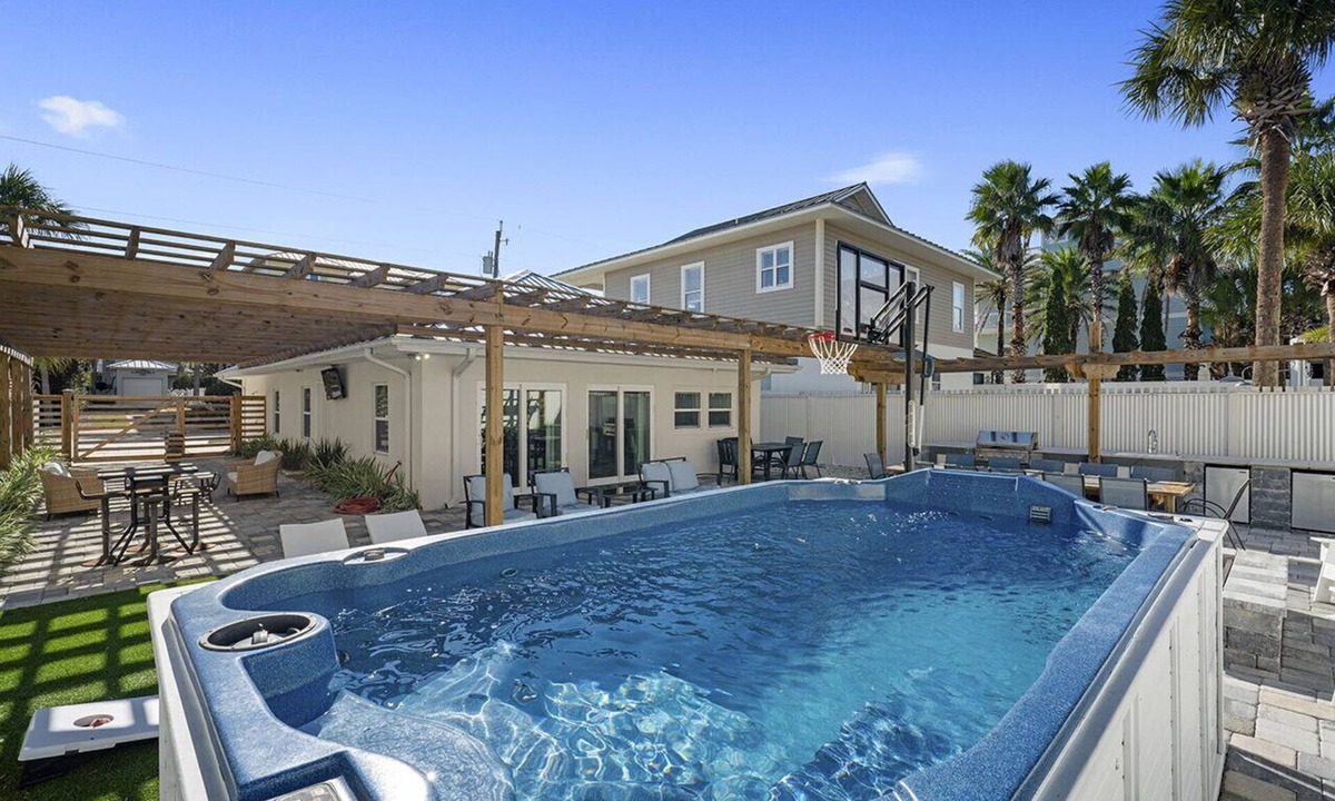 Frangista Beach Villa | Miramar Beach 300 - Five Bedroom Villa, Sleeps 18