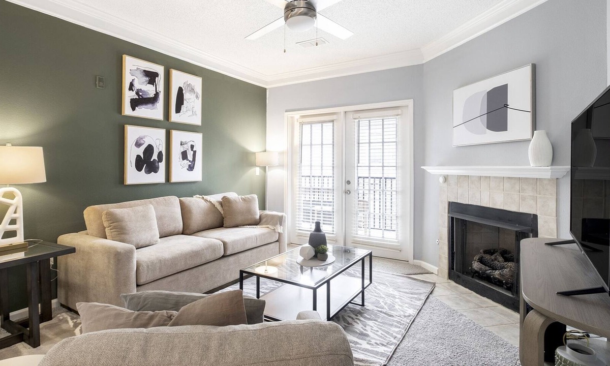 Sand Ridge Apartment | Modern Apartment in Prime Location (ID8267X63)