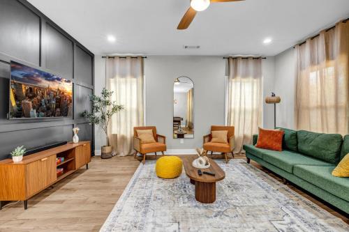Atlanta House | Modern Boho Luxe Oasis Near Downtown ATL with Spa and Fire-pit