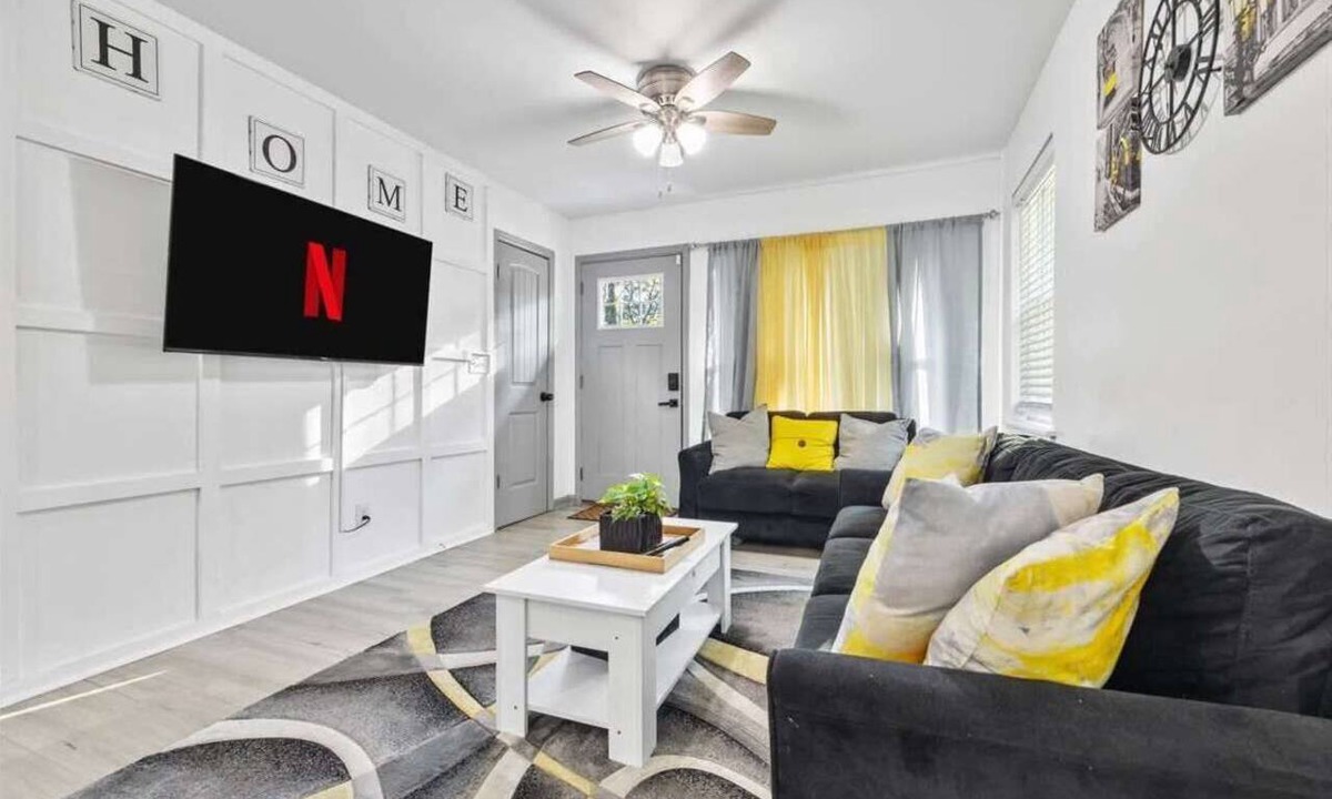 Atlanta House | Modern Comforts w/3BR|4BD Sleeps 8