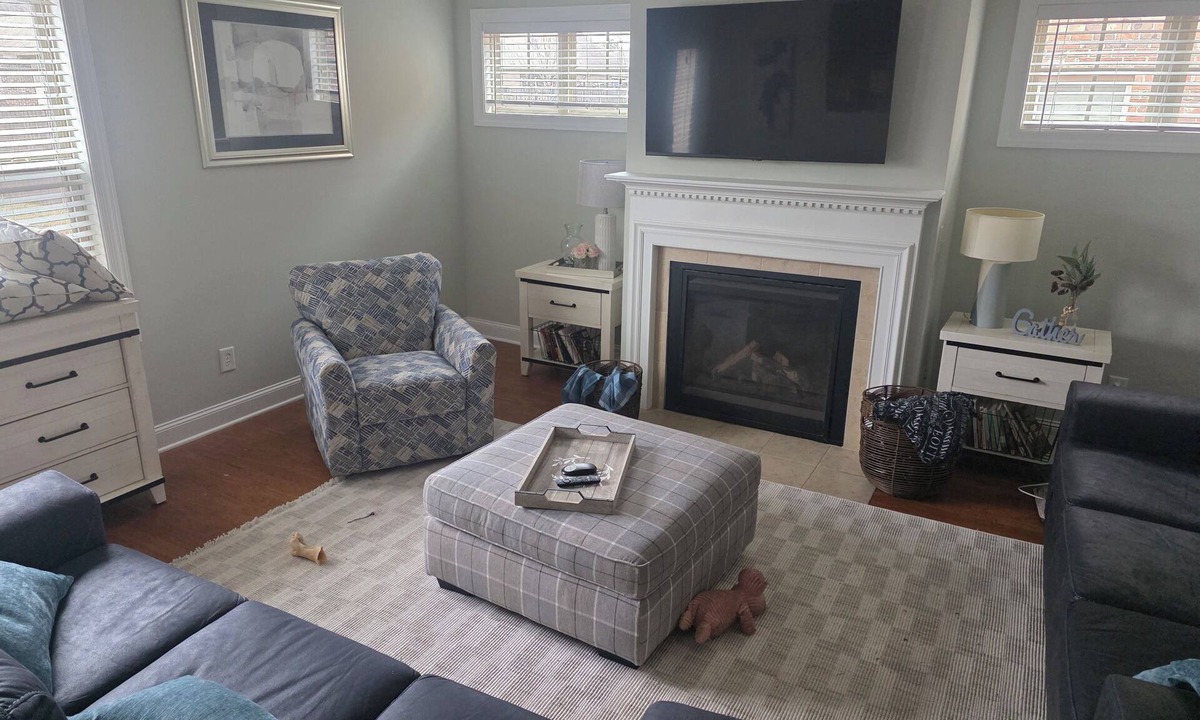 Madison House | Modern Luxurious Living in the Heart of Madison w/office and pet friendly