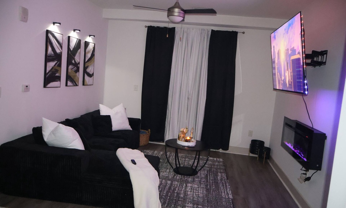 Westside Apartment | Modern Midtown 1BR VIP World Cup Experience