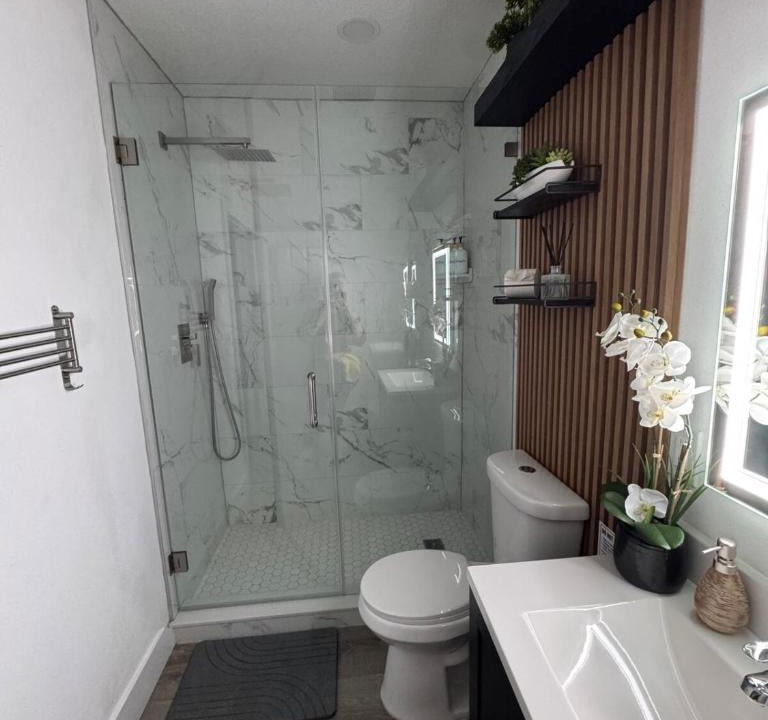 Bearss Plaza Apartment | Modern Private Studio Near USF Busch Gardens