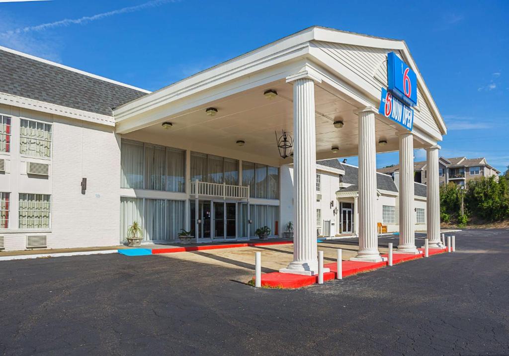 Vicksburg Hotel | Motel 6-Vicksburg, MS